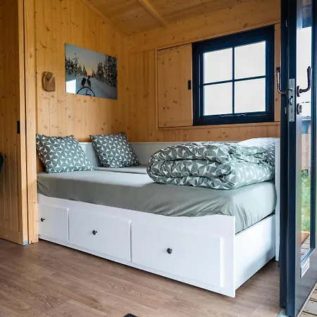 Ecau - Insolite A 30km De Pairi Daiza Jaktstuga Écaussinnes-dʼEnghien