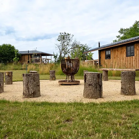 Lodge Ecau - Logement Insolite A 30km De Pairi Daiza *