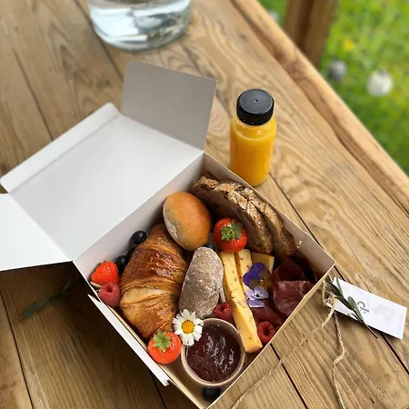 Ecau - Insolite A 30km De Pairi Daiza