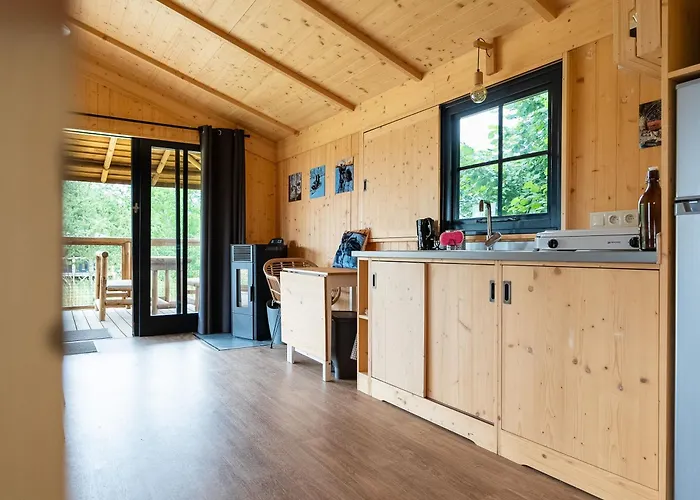 Lodge Ecau - Insolite à 30km De Pairi Daiza