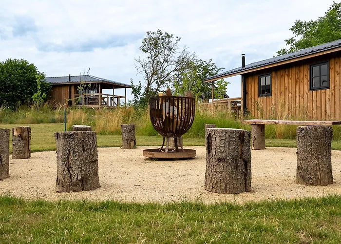 Lodge Ecau - Insolite à 30km De Pairi Daiza *